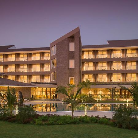 Kabir Hotel & Spa Вадодара Екстер'єр фото