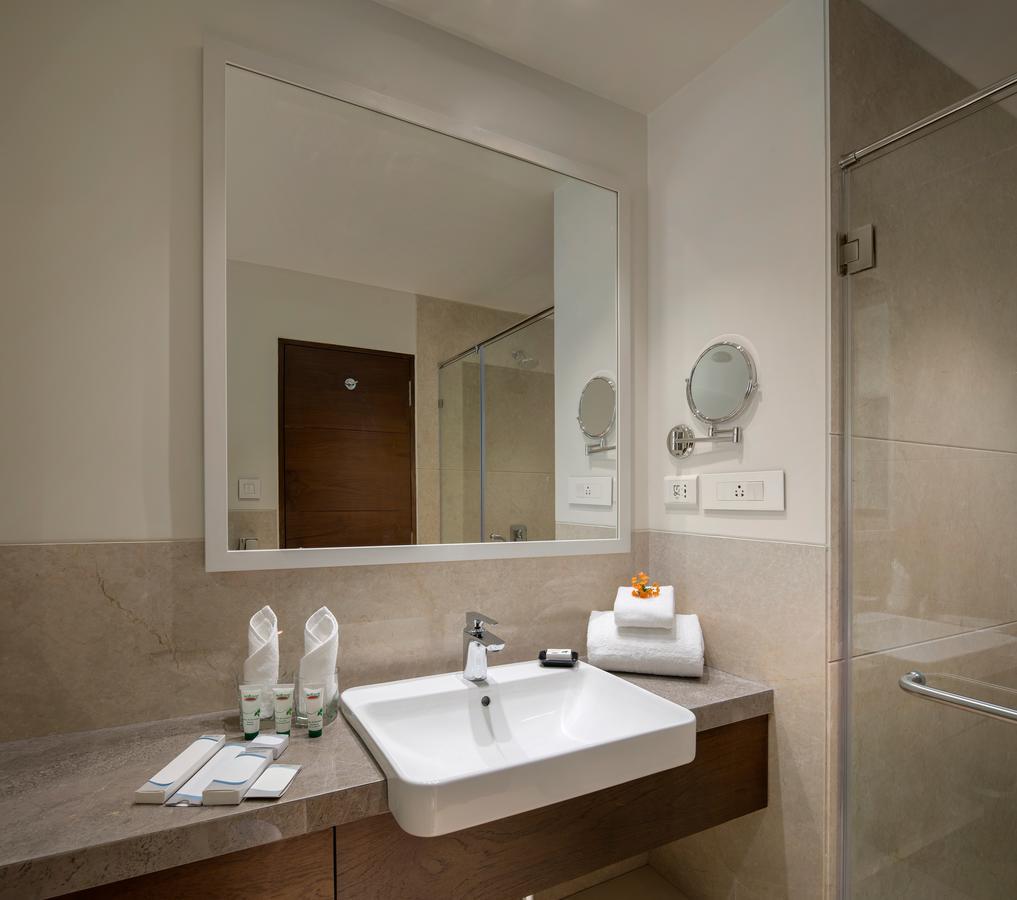 Kabir Hotel & Spa Вадодара Екстер'єр фото
