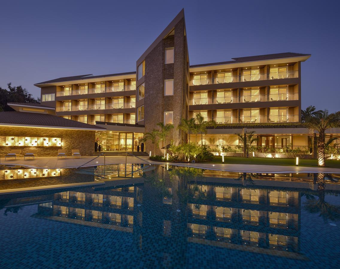 Kabir Hotel & Spa Вадодара Екстер'єр фото